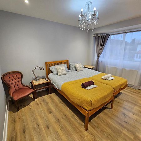 Beautiful Guest Rooms, Free Parking, 30Min Heathrow, 40Min Wembley, 60Min Central London Greenford  Exterior foto