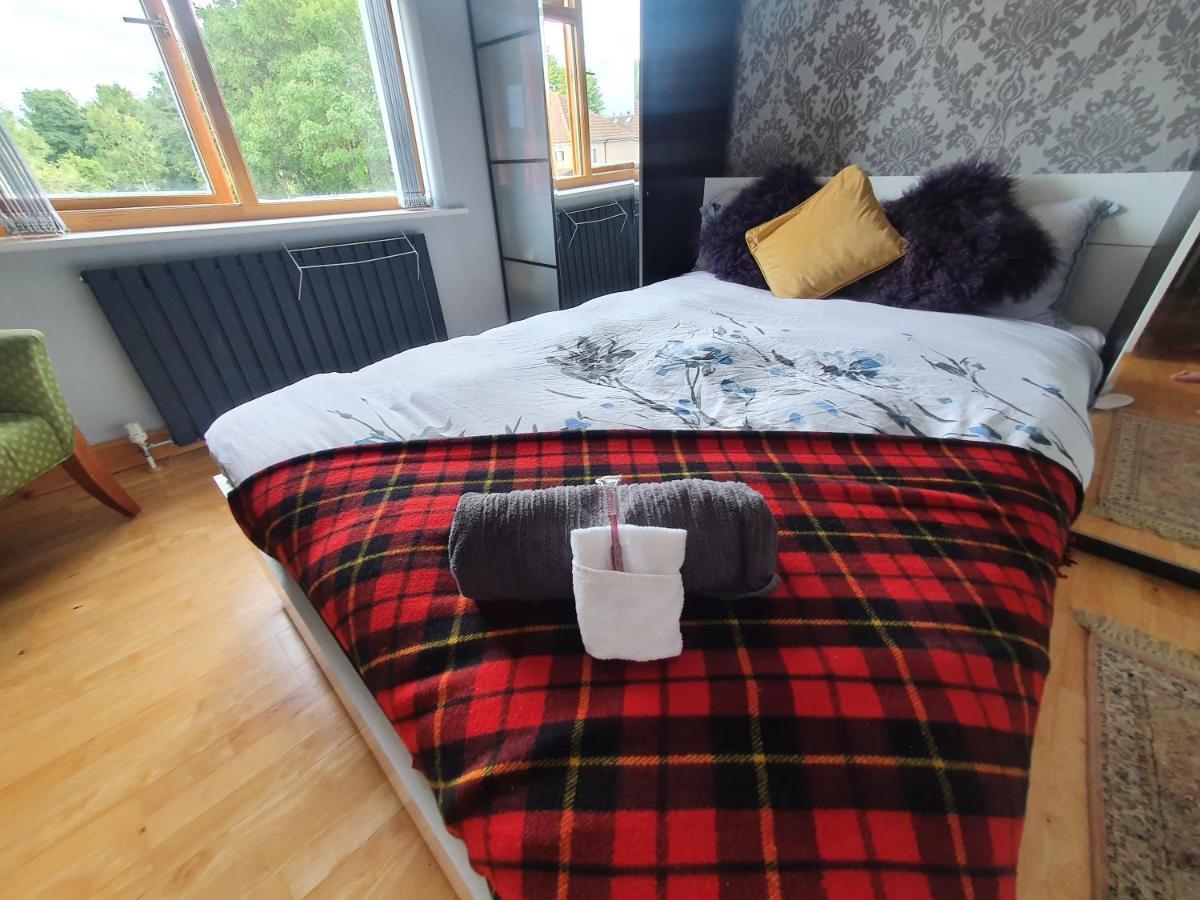 Beautiful Guest Rooms, Free Parking, 30Min Heathrow, 40Min Wembley, 60Min Central London Greenford  Exterior foto