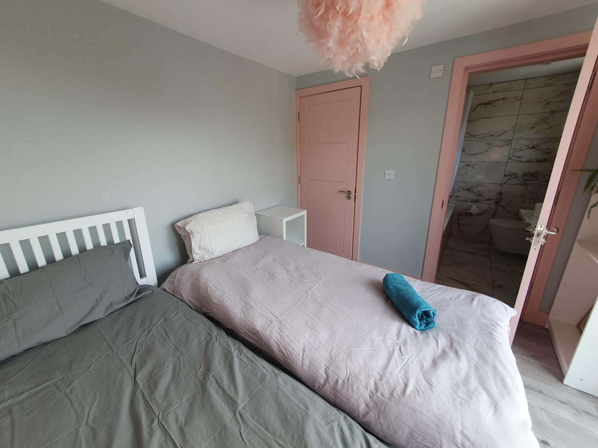 Beautiful Guest Rooms, Free Parking, 30Min Heathrow, 40Min Wembley, 60Min Central London Greenford  Exterior foto